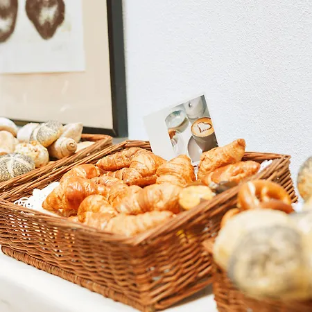 호텔 Living Grosser Kurfuerst 4*