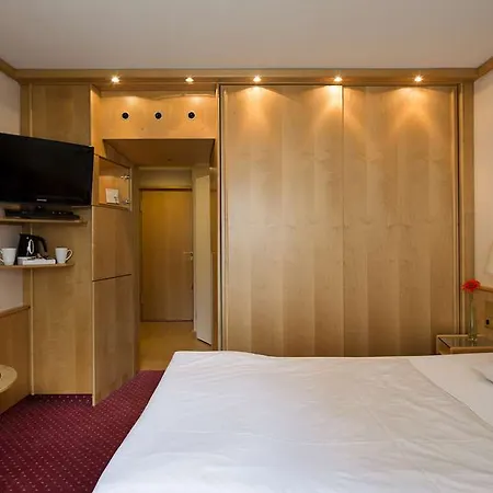 Living Grosser Kurfuerst 4* 베를린