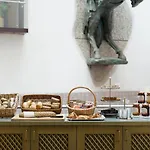 Szálloda Living Grosser Kurfuerst 4*