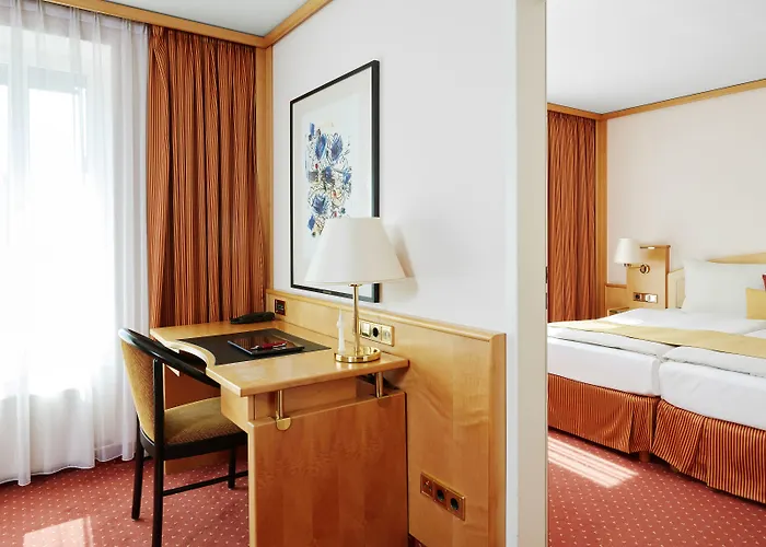 Living Grosser Kurfuerst Hotel