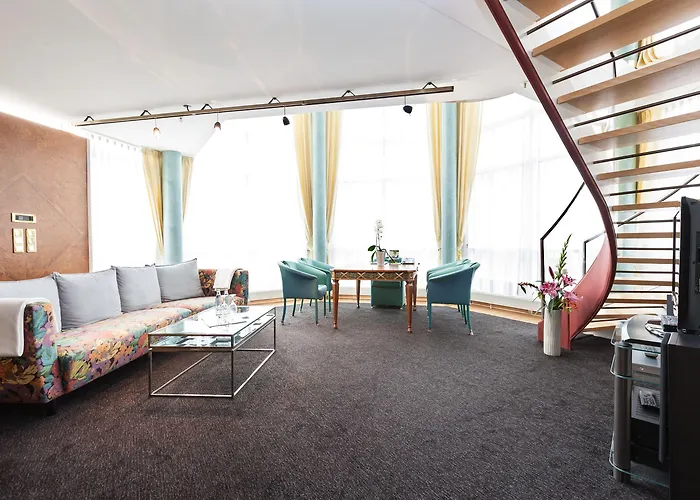 Living Grosser Kurfuerst Hotel 4*