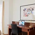 Living Grosser Kurfuerst 4* Berlijn