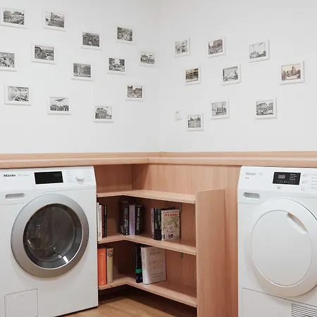 Living Grosser Kurfuerst 4* Berlin