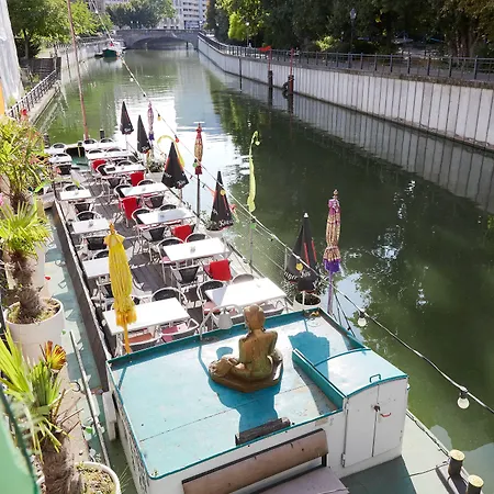Otel Living Grosser Kurfuerst Berlin