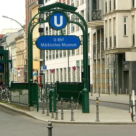 Living Grosser Kurfuerst 4* ברלין