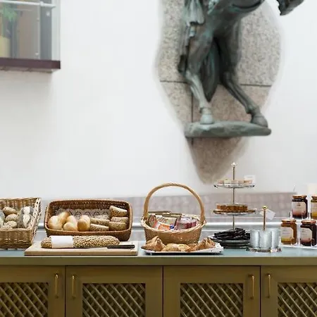 מלון Living Grosser Kurfuerst 4*